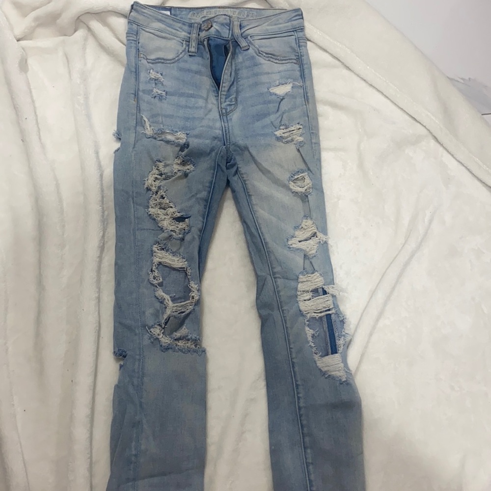 American eagle ripped jeans